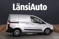 Ford Transit Courier vaihtoauto