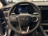Lexus LBX vaihtoauto