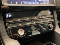 Jaguar F-PACE vaihtoauto