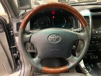 Toyota Land Cruiser vaihtoauto