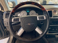 Chrysler 300C vaihtoauto