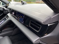 Porsche Taycan vaihtoauto