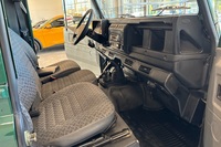 Land Rover Defender vaihtoauto