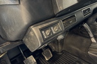 Land Rover Defender vaihtoauto