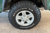 Land Rover Defender vaihtoauto