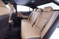 Lexus ES vaihtoauto