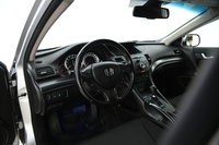 Honda Accord vaihtoauto