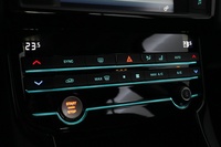 Jaguar XE vaihtoauto