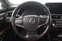 Lexus ES vaihtoauto