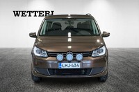 Volkswagen Touran vaihtoauto