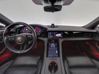 Porsche Taycan vaihtoauto