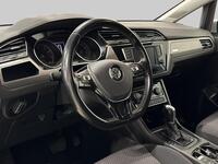 Volkswagen Touran vaihtoauto