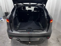 Jaguar F-PACE vaihtoauto