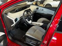 Toyota Prius Plug-in vaihtoauto