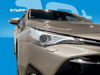 Toyota Avensis vaihtoauto