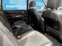 Ford S-MAX vaihtoauto