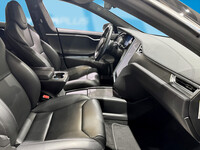 Tesla Model S vaihtoauto