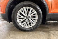 Volkswagen T-Roc vaihtoauto