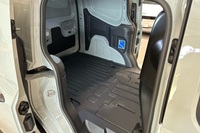 Ford Transit Courier vaihtoauto