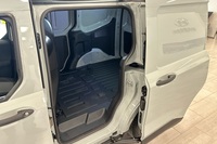 Ford Transit Courier vaihtoauto