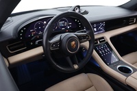 Porsche Taycan vaihtoauto