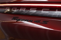 Porsche Taycan vaihtoauto