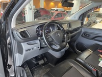 Opel Vivaro vaihtoauto