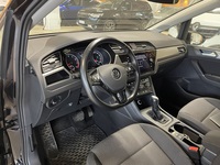 Volkswagen Touran vaihtoauto