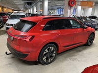 Audi Q8 e-tron vaihtoauto