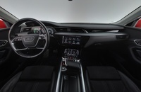 Audi Q8 e-tron vaihtoauto