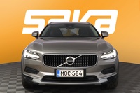 Volvo V90 Cross Country vaihtoauto