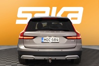 Volvo V90 Cross Country vaihtoauto