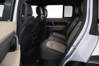 Land Rover Defender vaihtoauto