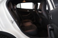 Mercedes-Benz GLA vaihtoauto