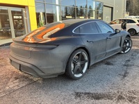 Porsche Taycan vaihtoauto