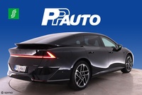 XPENG P7+ vaihtoauto