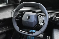 Peugeot E-3008 vaihtoauto