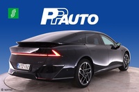 XPENG P7+ vaihtoauto