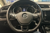 Volkswagen Touran vaihtoauto