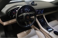 Porsche Taycan vaihtoauto