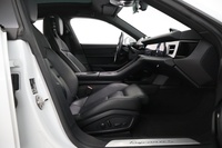 Porsche Taycan vaihtoauto