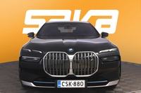 BMW i7 vaihtoauto