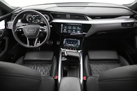 Audi Q8 e-tron vaihtoauto