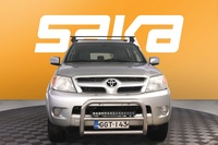 Toyota Hilux vaihtoauto