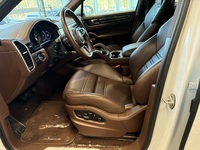 Porsche Cayenne vaihtoauto