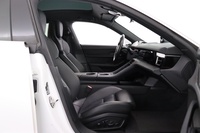 Porsche Taycan vaihtoauto