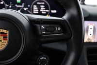 Porsche Taycan vaihtoauto