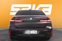 BMW i7 vaihtoauto