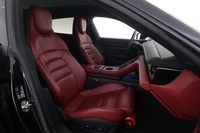 Porsche Taycan vaihtoauto