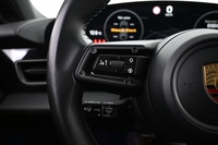 Porsche Taycan vaihtoauto